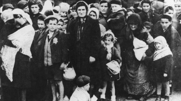 Peste un milion de evrei au murit în lagărul de la Auschwitz.