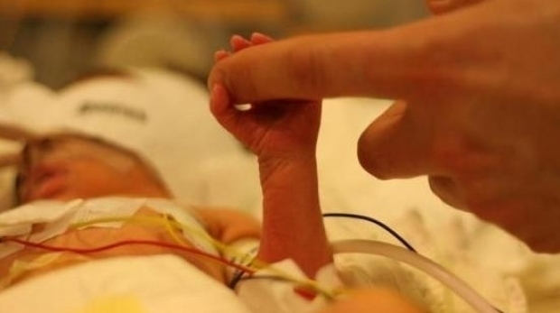Nou-născut prematur. Foto: arhivă