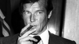Legendarul agent secret James Bond trebuie să se lase de fumat, spun oamenii de știință
