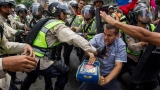 Venezuela: 376 de jurnaliști agresați în manifestații