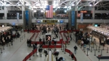 Polițist înjunghiat pe un aeroport din SUA