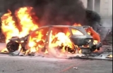 Mașină incendiată