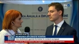 Jurnalistul TVR Loara Ștefănescu, de vorbă cu ministrul Victor Negrescu