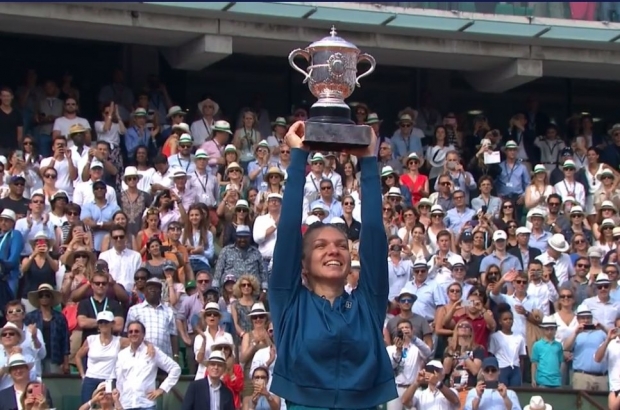 Simona Halep a câștigat trofeul de la Roland Garros