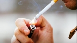 Studiu: Unu din trei români consumă tutun
