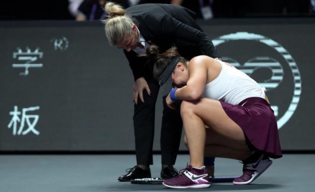 Turneul Campioanelor. Bianca Andreescu, accidentată la genunchi in meciul cu Karolina Pliskova
