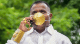 Un indian a comandat o mască din aur pentru a se feri de coronavirus