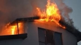 Sute de copii au murit sau au fost răniți în timpul unor incendii în locuințe din România