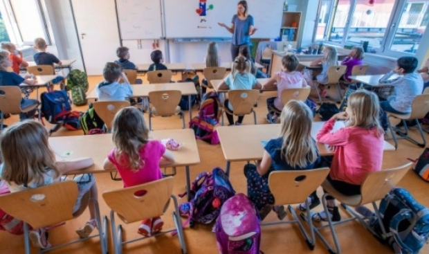 Grecia a redeschis școlile primare şi grădiniţele