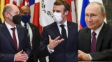 Preşedintele Macron şi cancelarul Scholz și Vladimir Putin