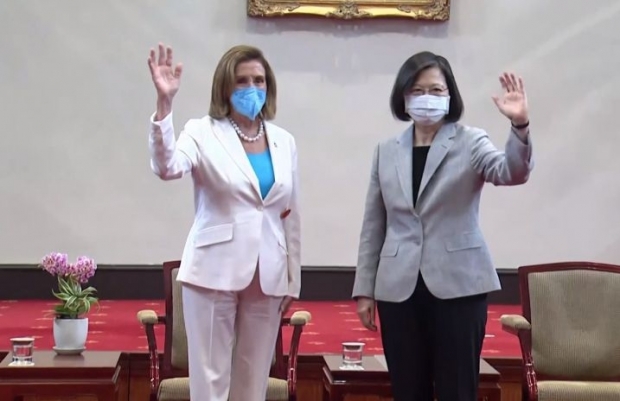 Nancy Pelosi și președinta taiwaneză Tsai Ing-wen