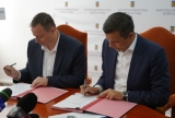 Semnarea contractului pentru tronsonul de pe Autostrada Lugoj - Deva, dintre Margina şi Holdea