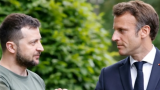 V. Zelensky și Emmanuel Macron