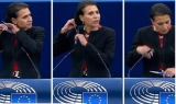 Mahsa Amini și-a tăiat părul în Parlamentul European