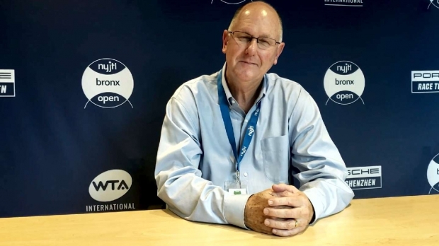 Preşedintele Asociaţiei Jucătoarelor Profesioniste de Tenis (WTA), Steve Simon / captura Youtube