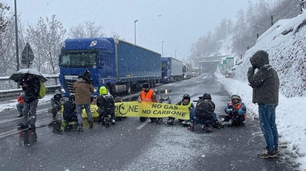 Protest tunel Mont Blanc / Facebook, Ultima Generazione