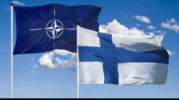 Aderare la NATO a Finlandei