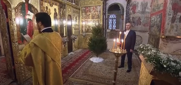 Putin, singur la slujba de Crăciun, la Kremlin