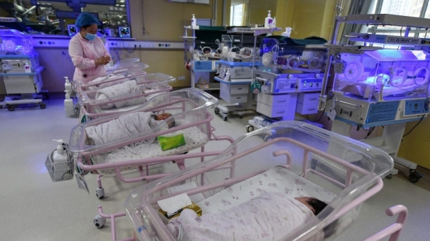 Primăria Suceava vrea să acorde un stimulent de 2.500 lei pentru fiecare nou-născut