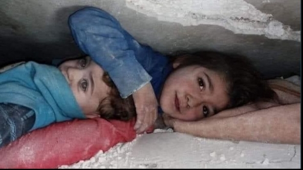 Siria. Jinan și fratele ei, sub dărâmături