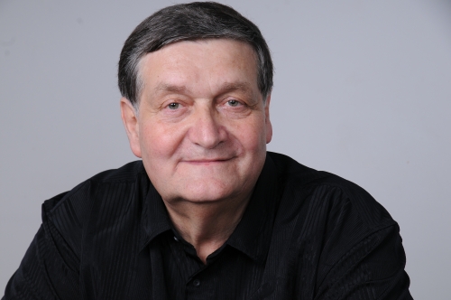 Alex Ştefănescu: „Pentru mine, literatura este lucrul cel mai important”