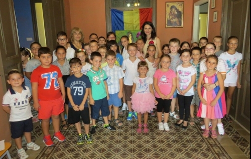 Şcoală românească în Insula Afroditei, la „Lumea şi noi”