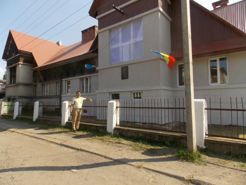 Singurul liceu românesc din Ucraina funcționează doar în jumătate de clădire