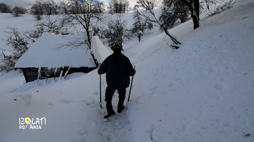 „Izolaţi în România”: „Ultima zi când muntele are chip de om” | VIDEO