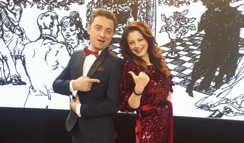 Accompany overseas Circle Corina Dănilă şi Dragoş Huluba, specialişti în terapia zâmbetului la "Gala  umorului" | TVR.RO