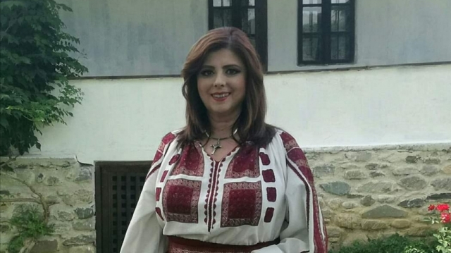 Angela Avram: ”Fiica mea a primit în dar o cămasă tradiţională preţioasă”