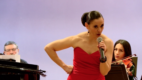 „Tango interbelic românesc” cu Analia Selis