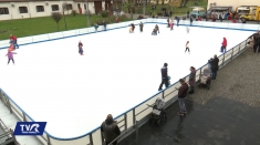 S-a deschis patinoarul din Cetate | VIDEO