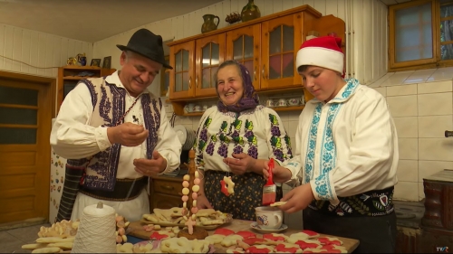 România în bucate: Dulciuri de Moș Nicolae, la Cornereva | VIDEO