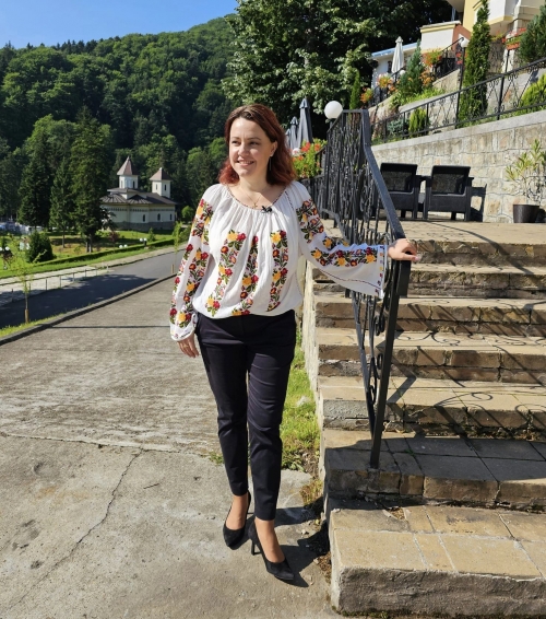 (w500) Cristina L