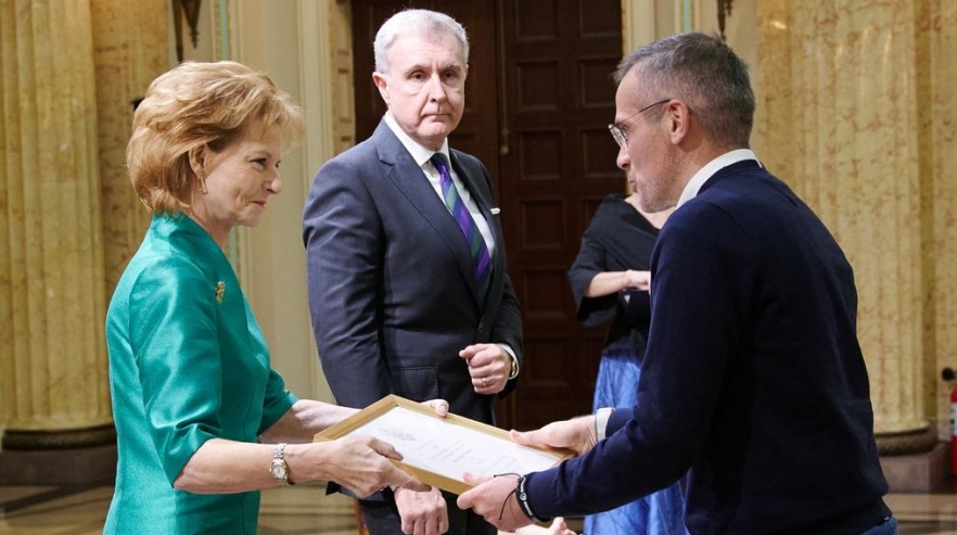 Jurnalişti TVR, premiaţi de Casa Regală a României | VIDEO
