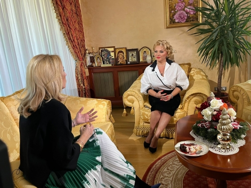 Cornelia Rednic la „Reţeaua de Idoli”: „Eu sunt un om pozitiv şi vreau să zâmbesc!”