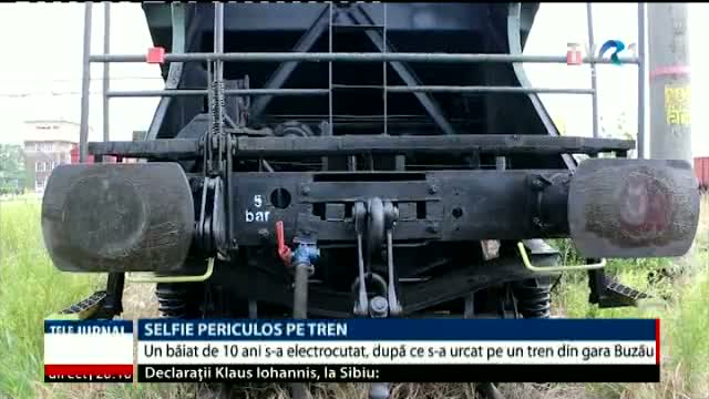 Selfie periculos în gara din Buzău 