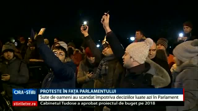 Proteste în fața Parlamentului