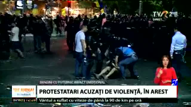 Protestatari acuzați de violență, arestați