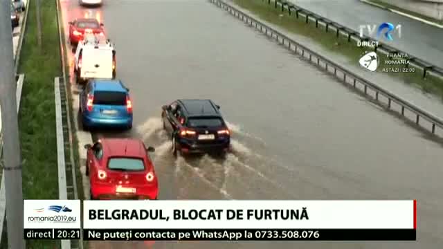 Belgrad, blocat de furtună