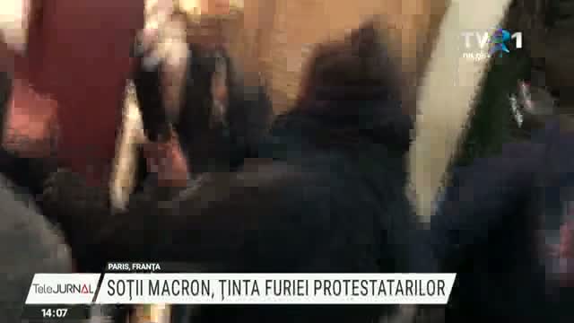 Soții Macron, ținta furiei protestatarilor