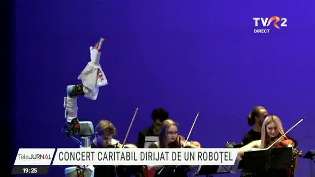 Concert caritabil dirijat de un roboțel 
