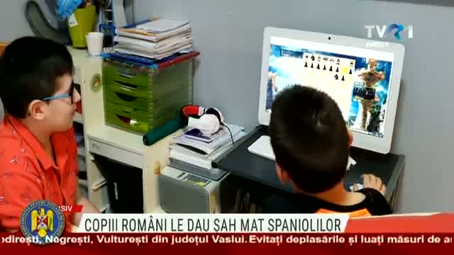Copiii români le dau șah mat spaniolilor