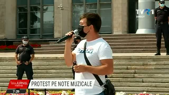 Protest pe note muzicale 