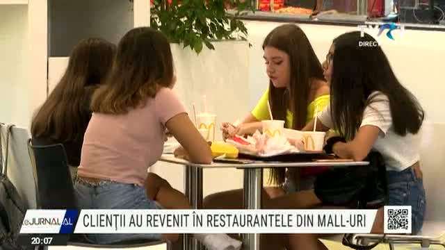 Clienții revin în restaurantele din mall-uri