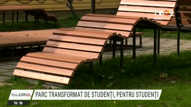 Parc transformat de studenți pentru studenți