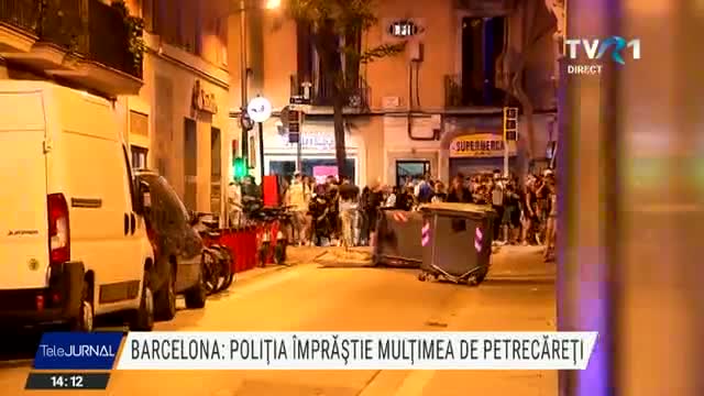 Barcelona, poliția împrăștie mulțimea de petrecăreți