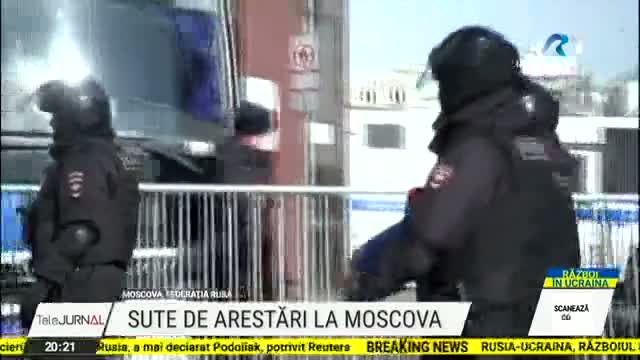 Sute de arestări la Moscova